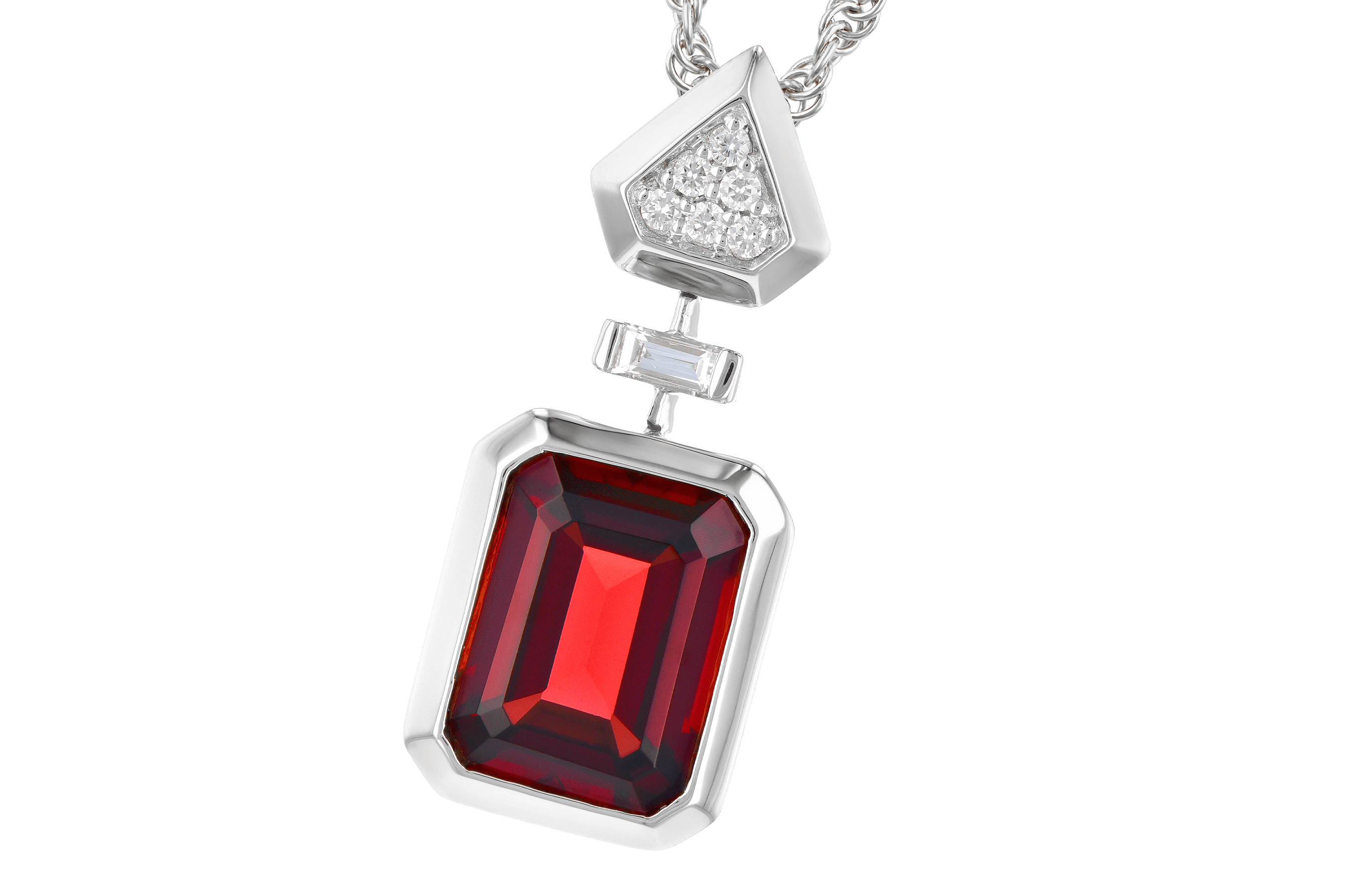 A272-90308: NECK 2.70 GARNET 2.78 TGW