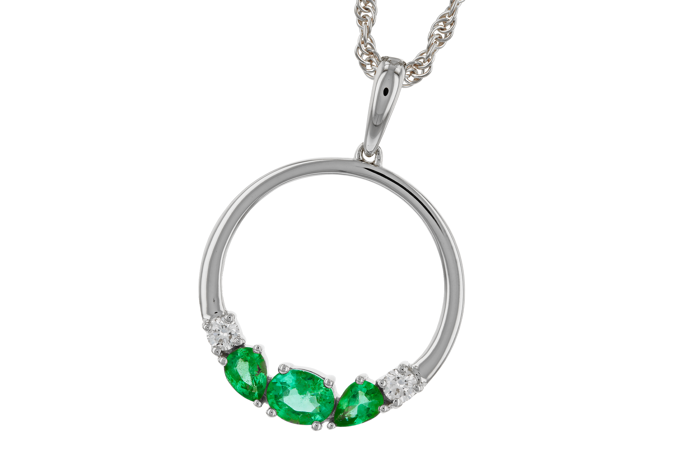 A274-67626: NECKLACE .52 EMERALD .62 TGW