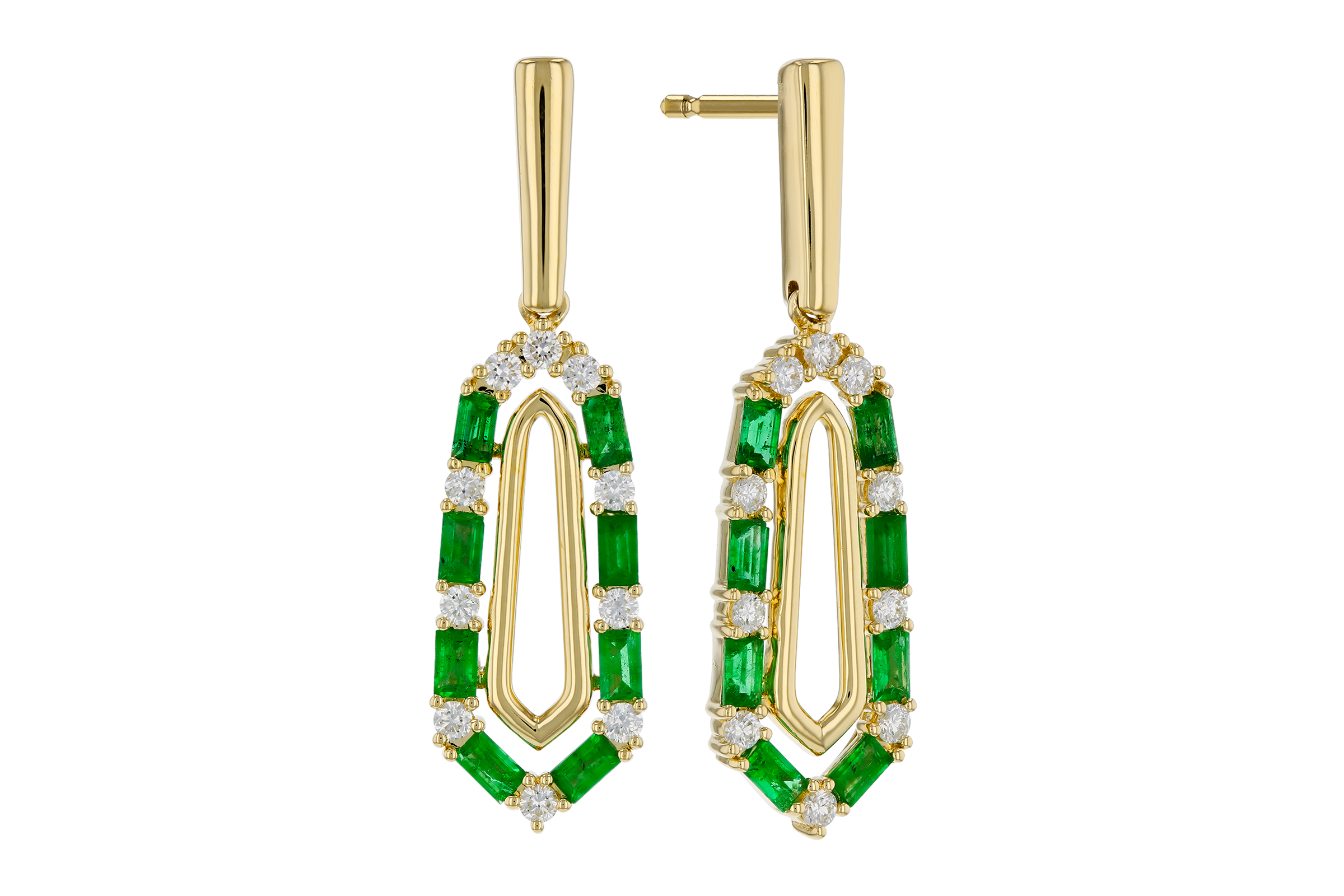 A275-57599: EARR .74 TW EMERALD 1.02 TGW