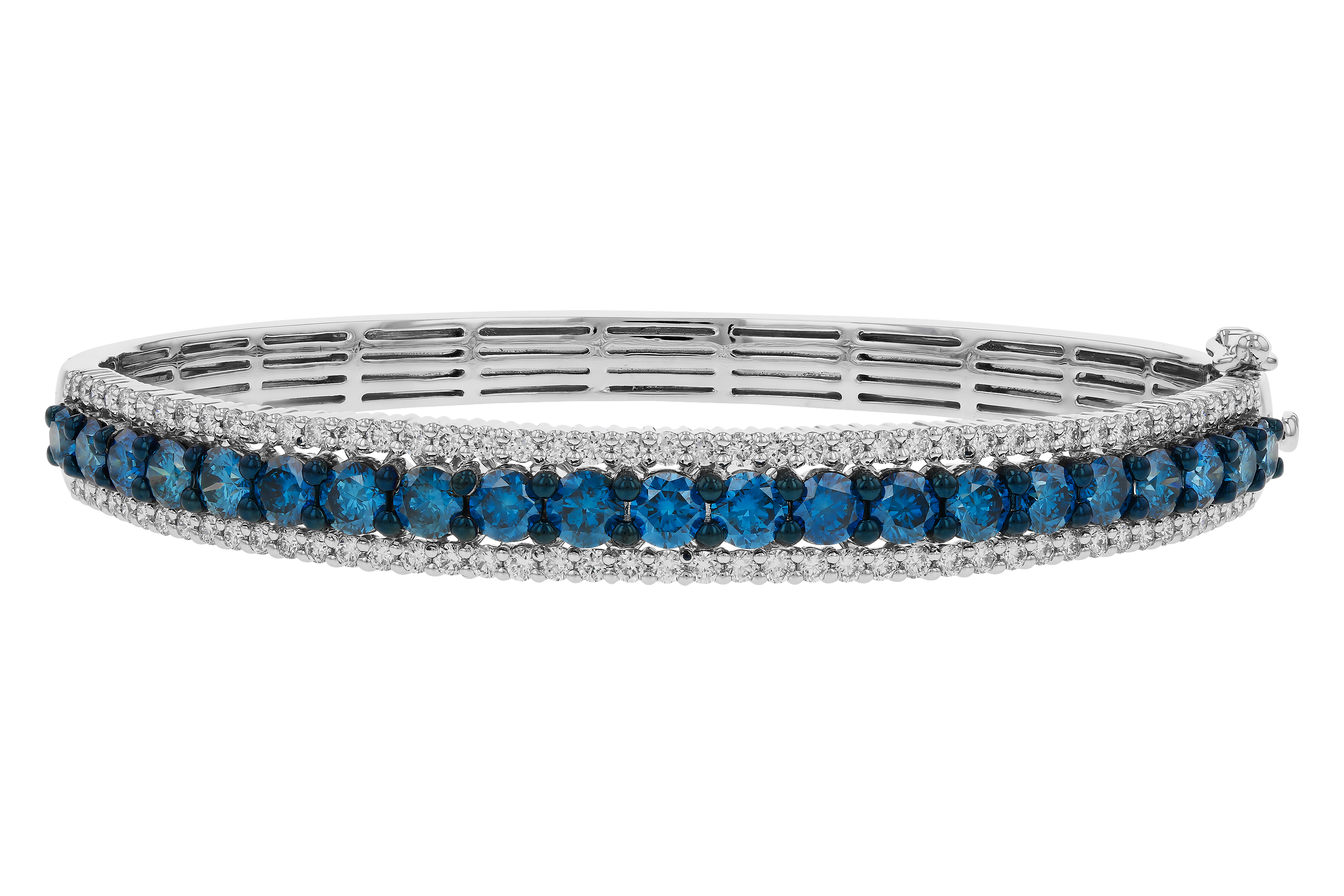 B274-68517: BANGLE 4.05 BLUE DIAS 5.50 TW