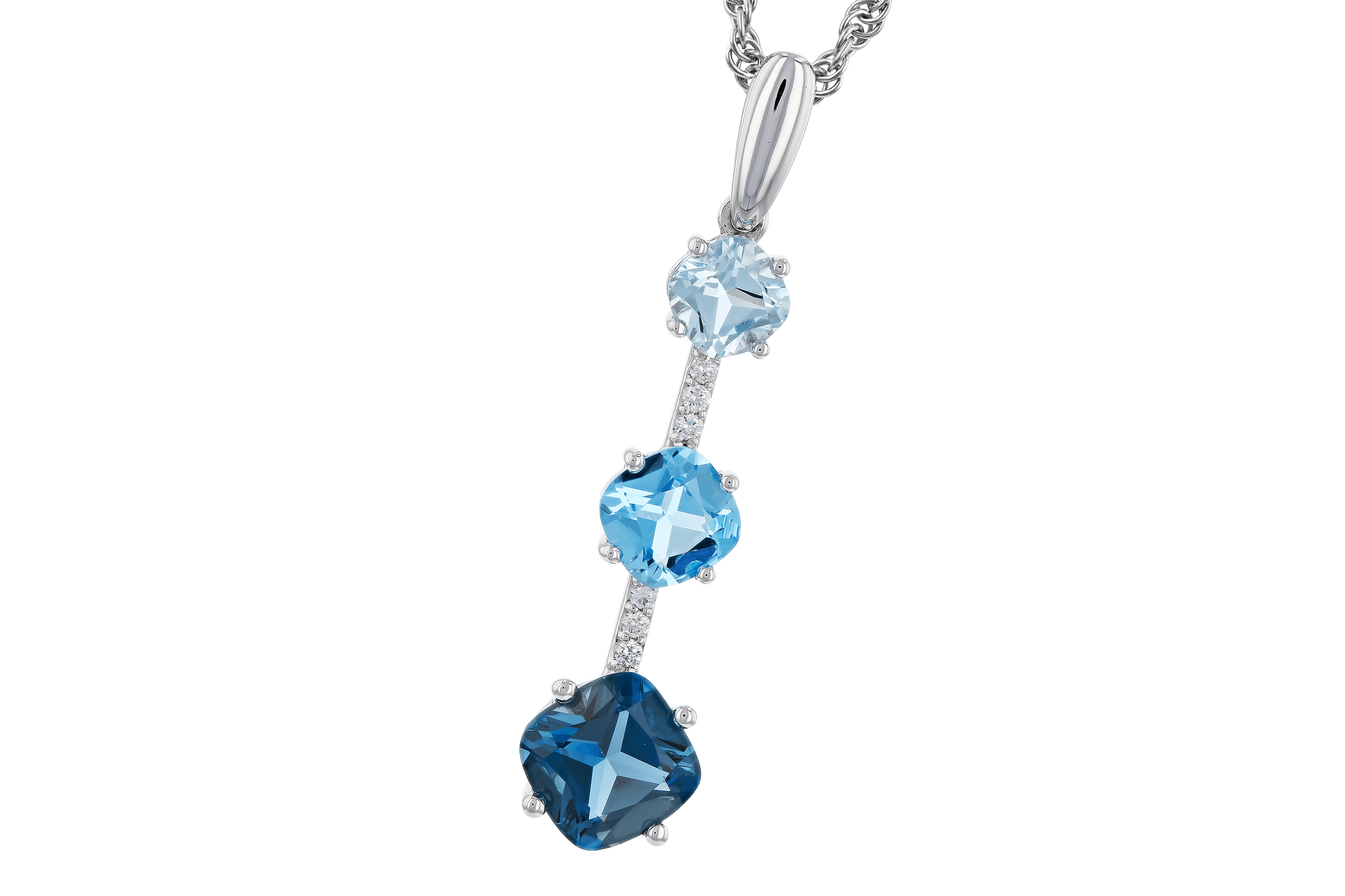 C274-64889: NECK 1.87 TW BLUE TOPAZ 1.90 TGW