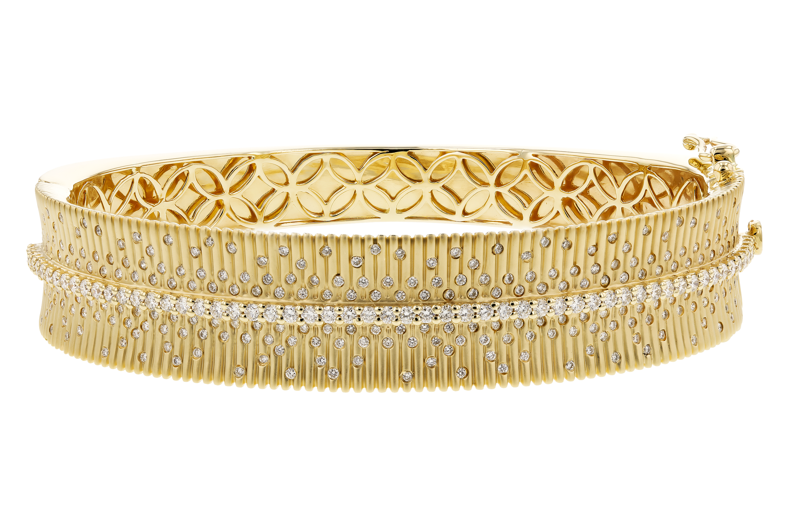 D184-63971: BANGLE BRACELET 1.94 TW (63X54MM)