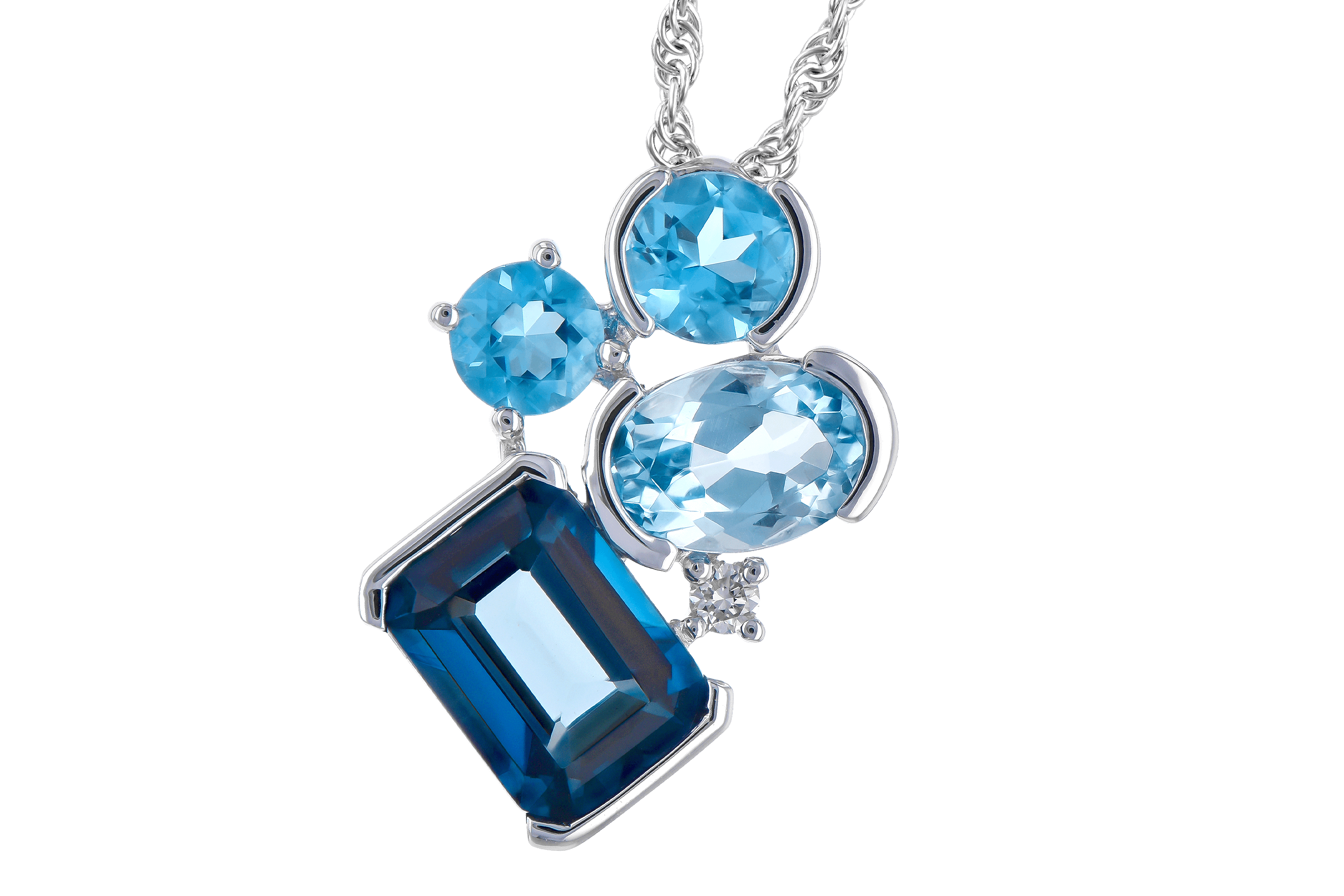 G272-88507: NECK 3.08 BLUE TOPAZ TW 3.11 TGW