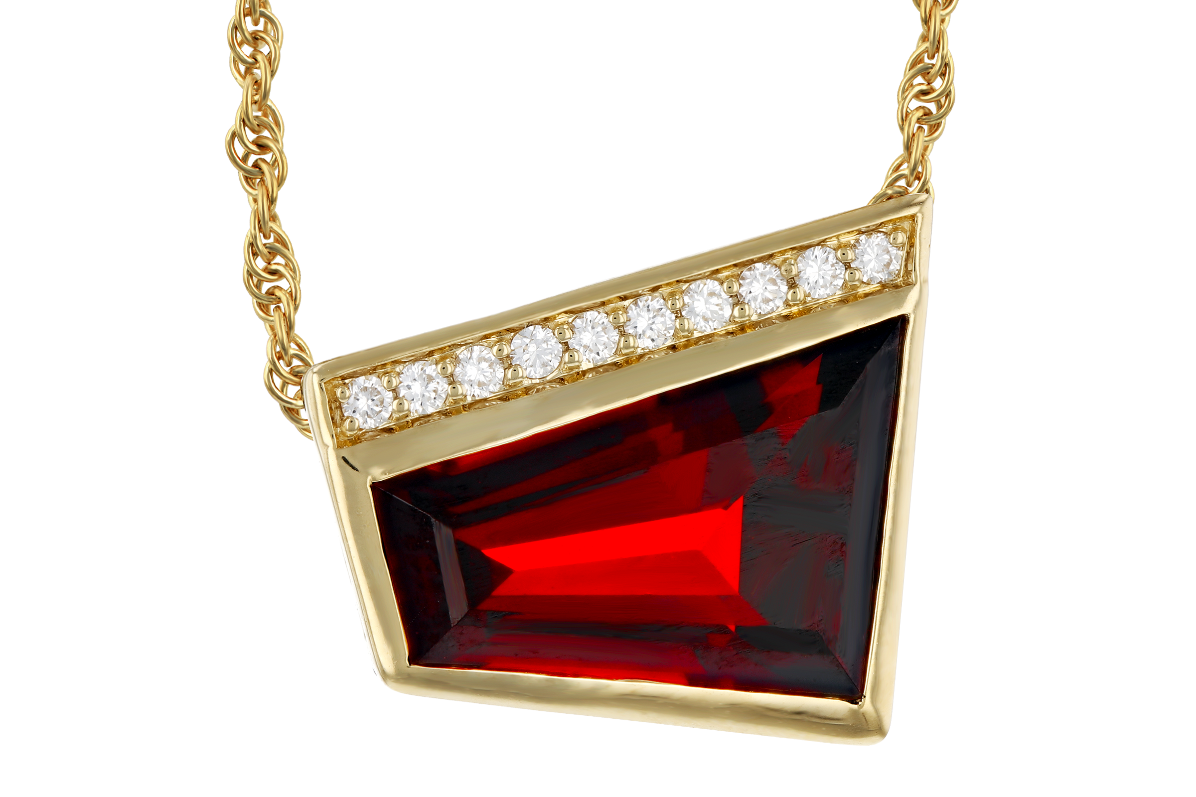 G275-56698: NECKLACE 3.92 GARNET 4.00 TGW