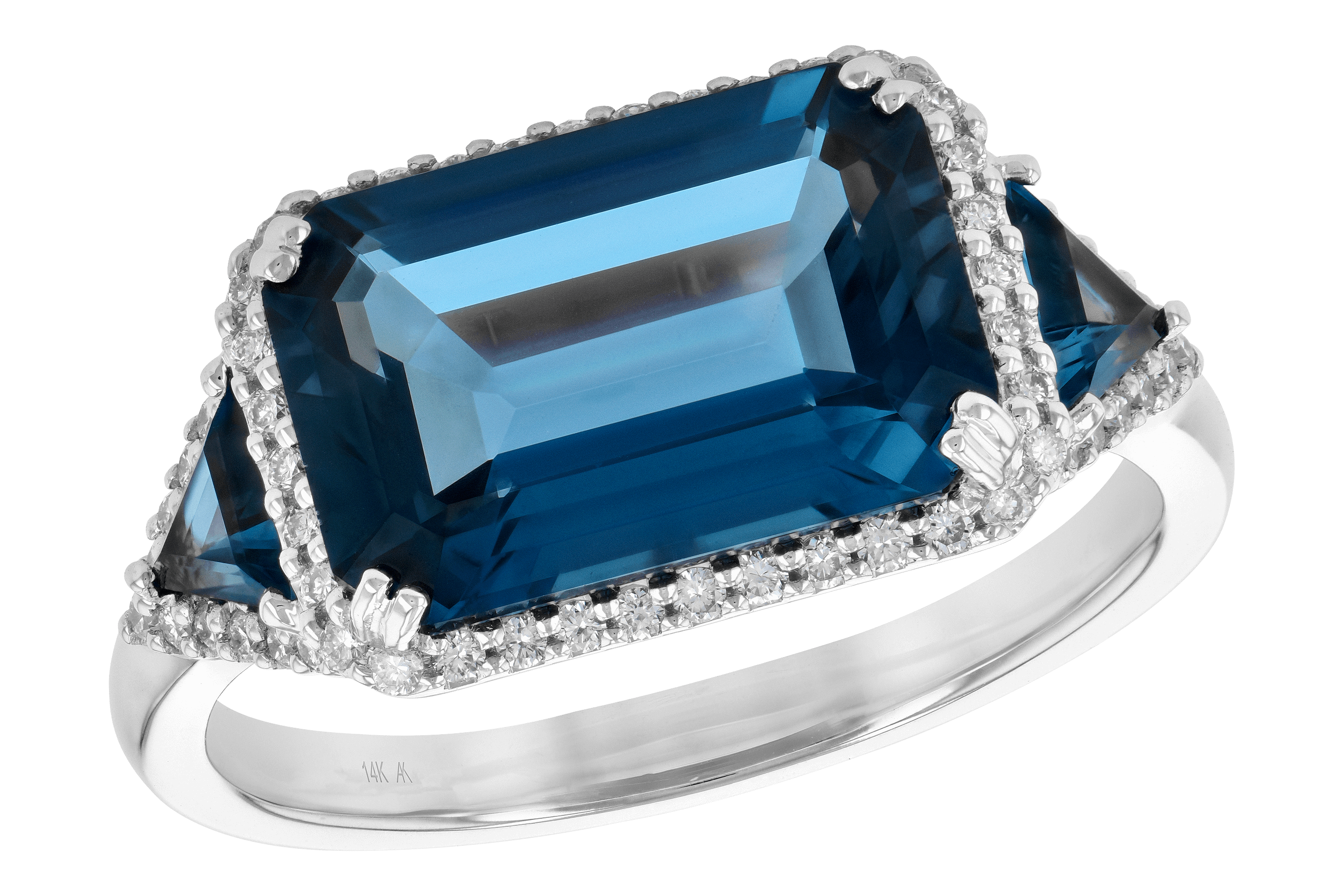 K190-11225: LDS RG 4.60 TW LONDON BLUE TOPAZ 4.82 TGW (12x8MM)