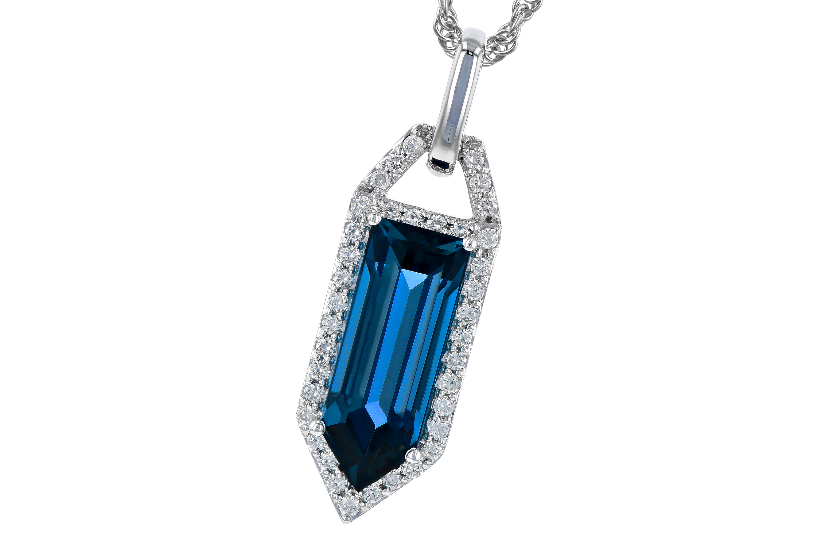 K272-83916: NECK 2.95 LONDON BLUE TOPAZ 3.12 TGW