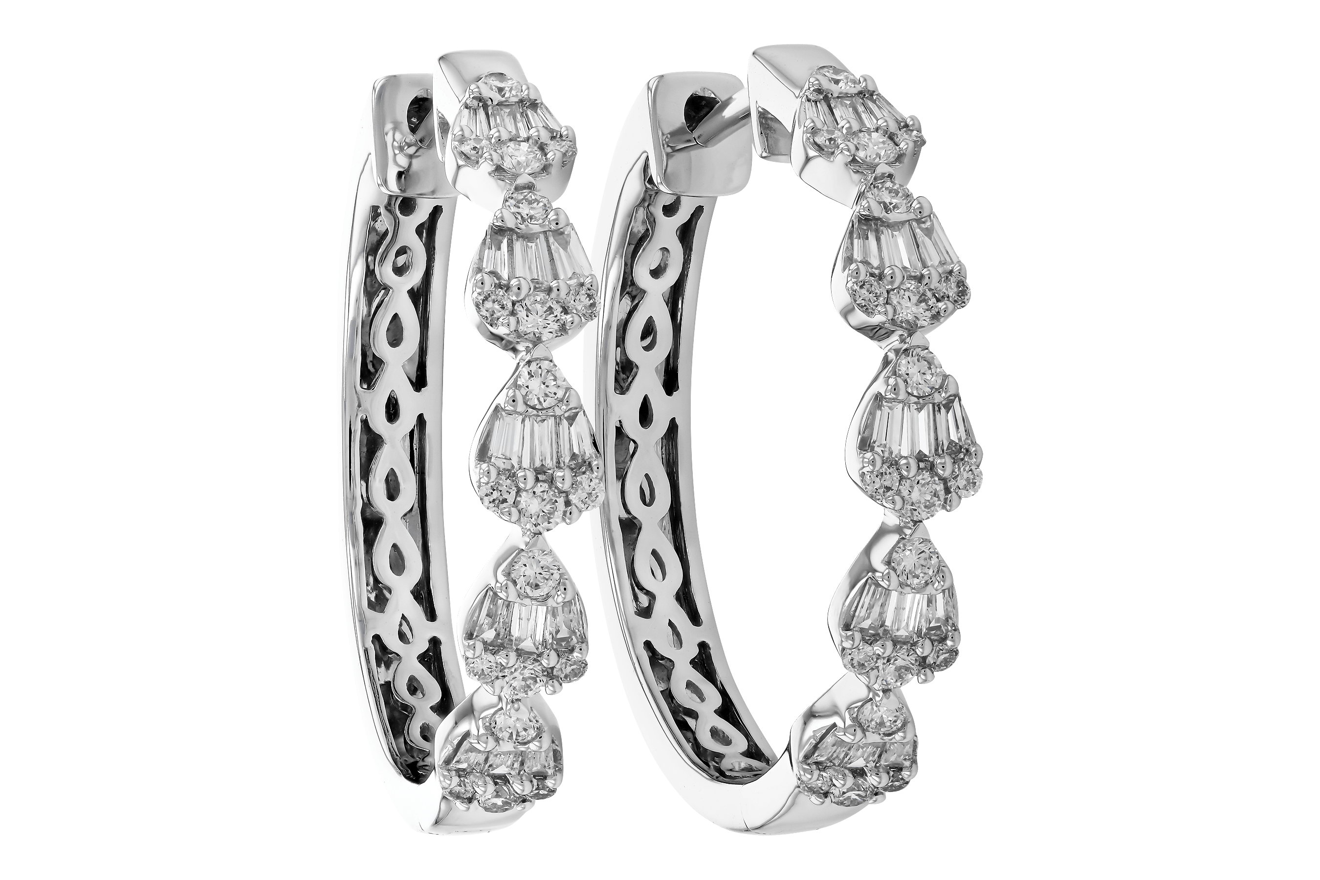 K273-79416: EARRINGS .20 BAG .47 TW