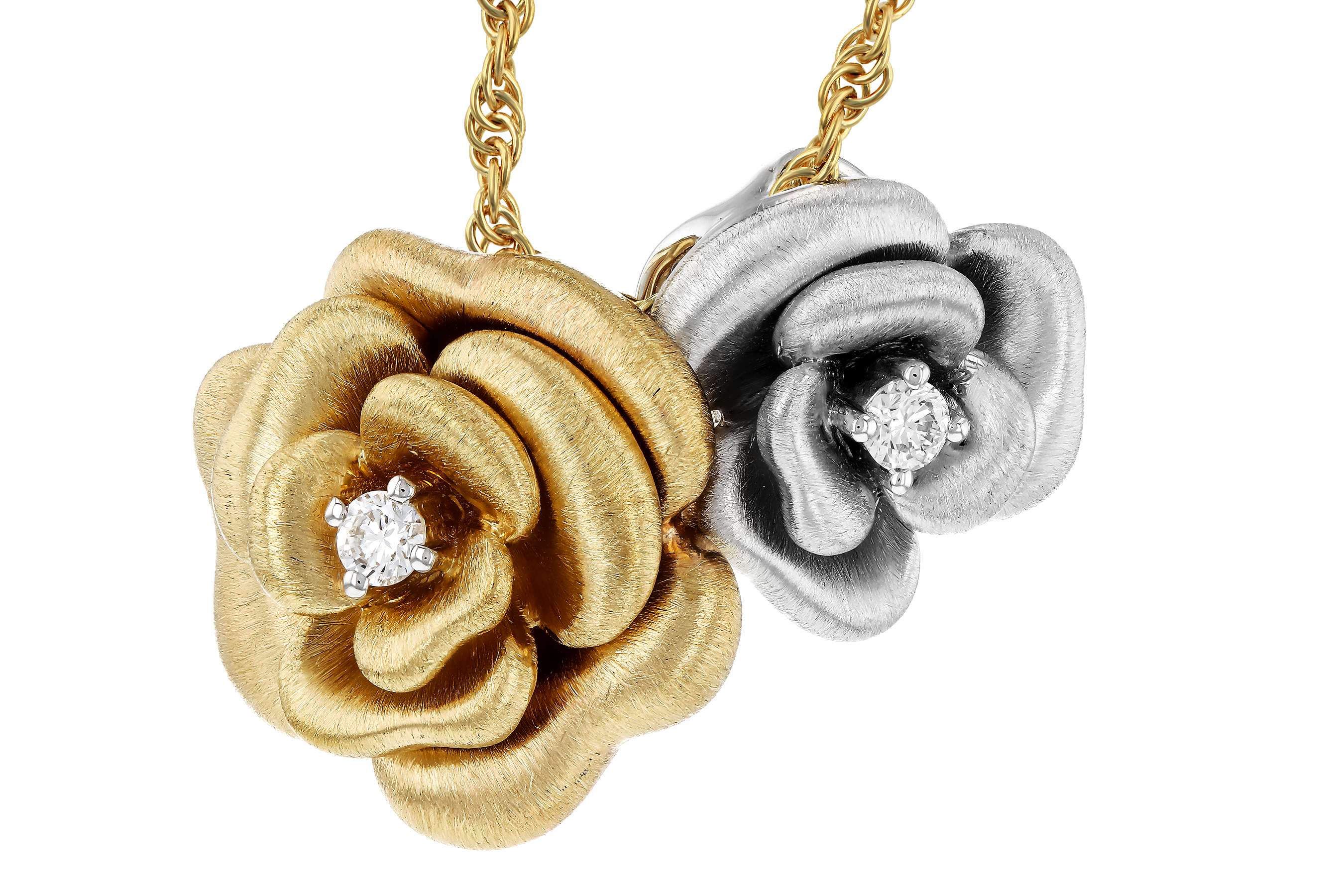 L275-54880: NECKLACE .06 TW