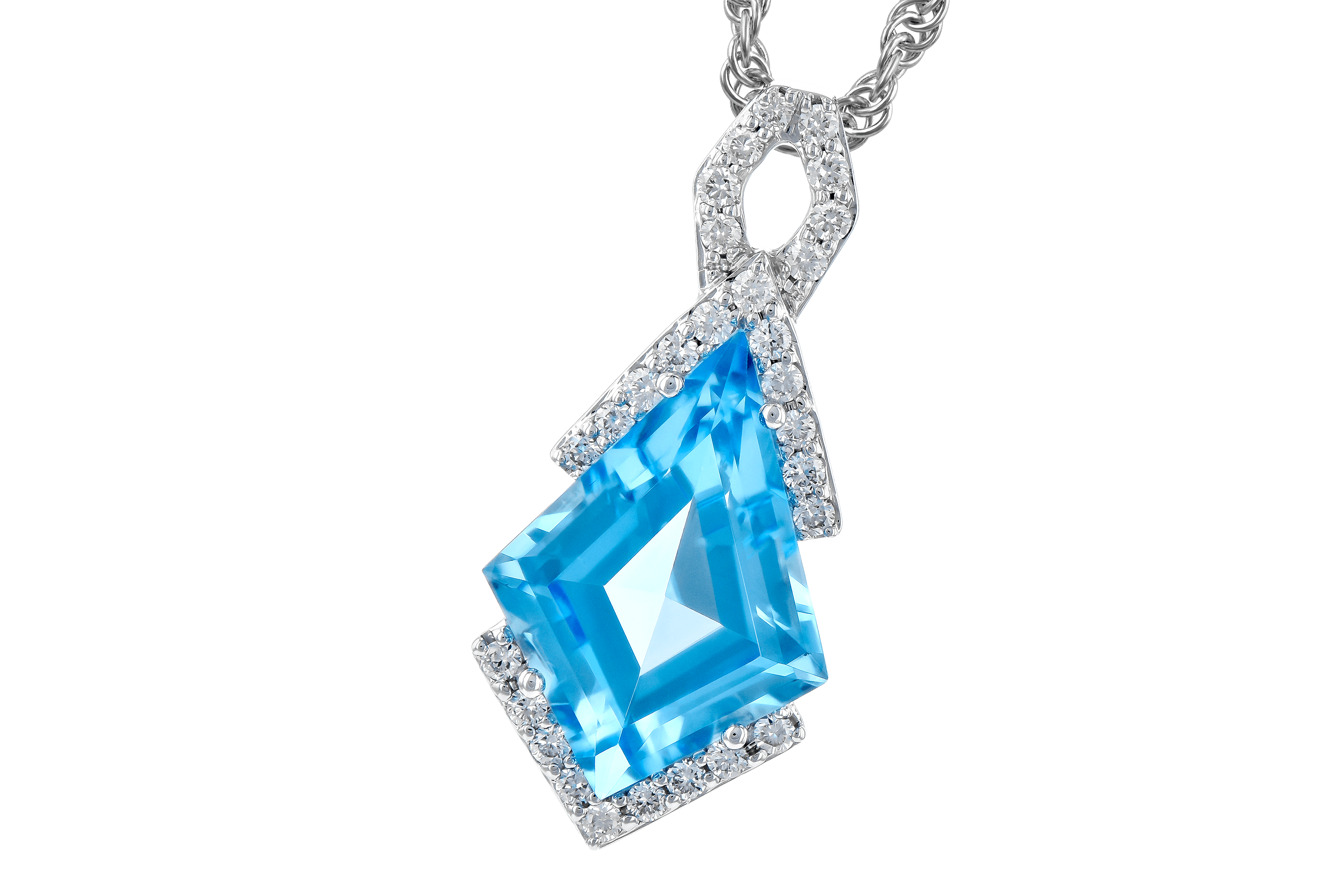 M272-83916: NECK 2.40 BLUE TOPAZ 2.53 TGW